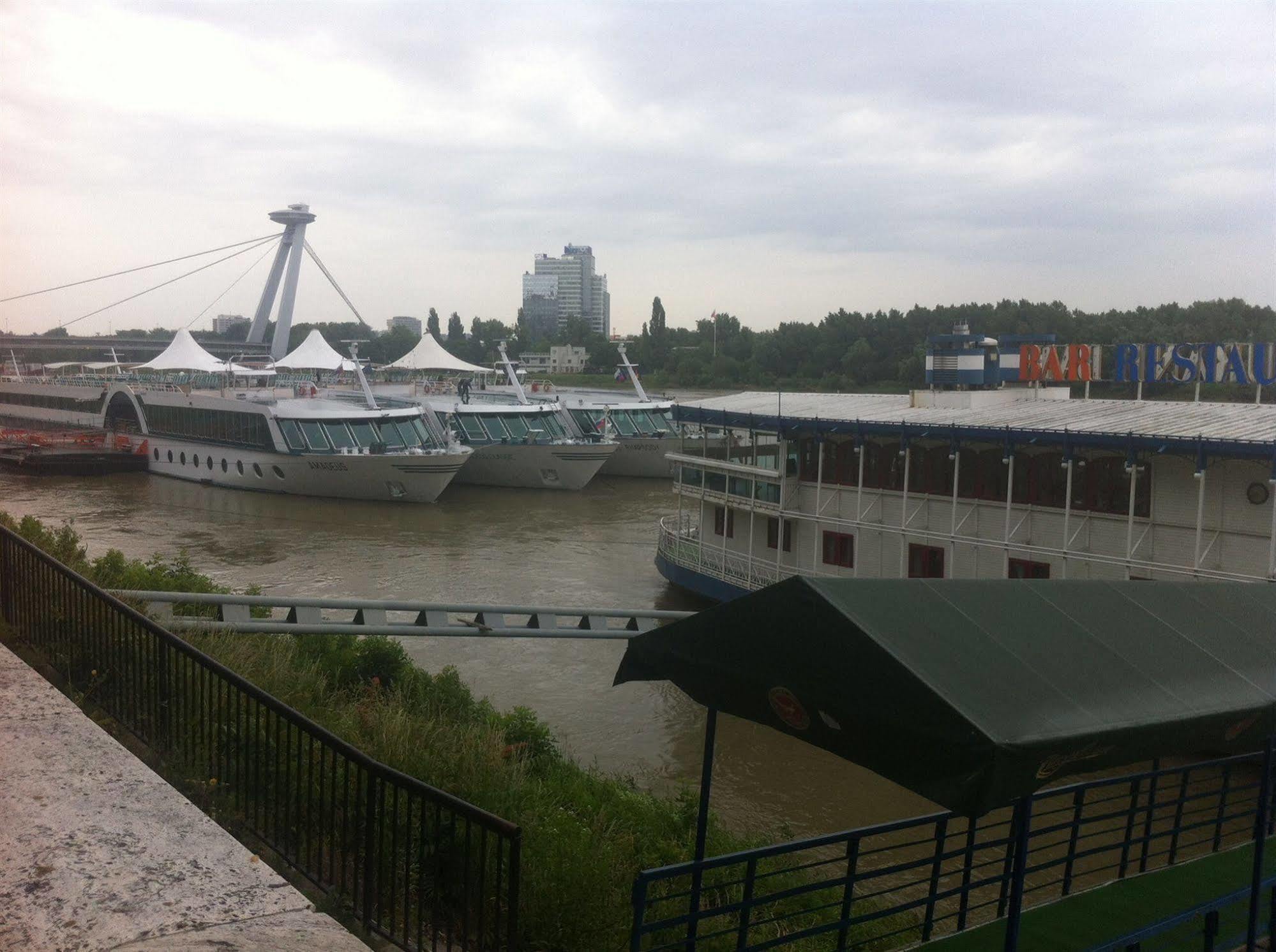 Botel Marina Μπρατισλάβα Εξωτερικό φωτογραφία